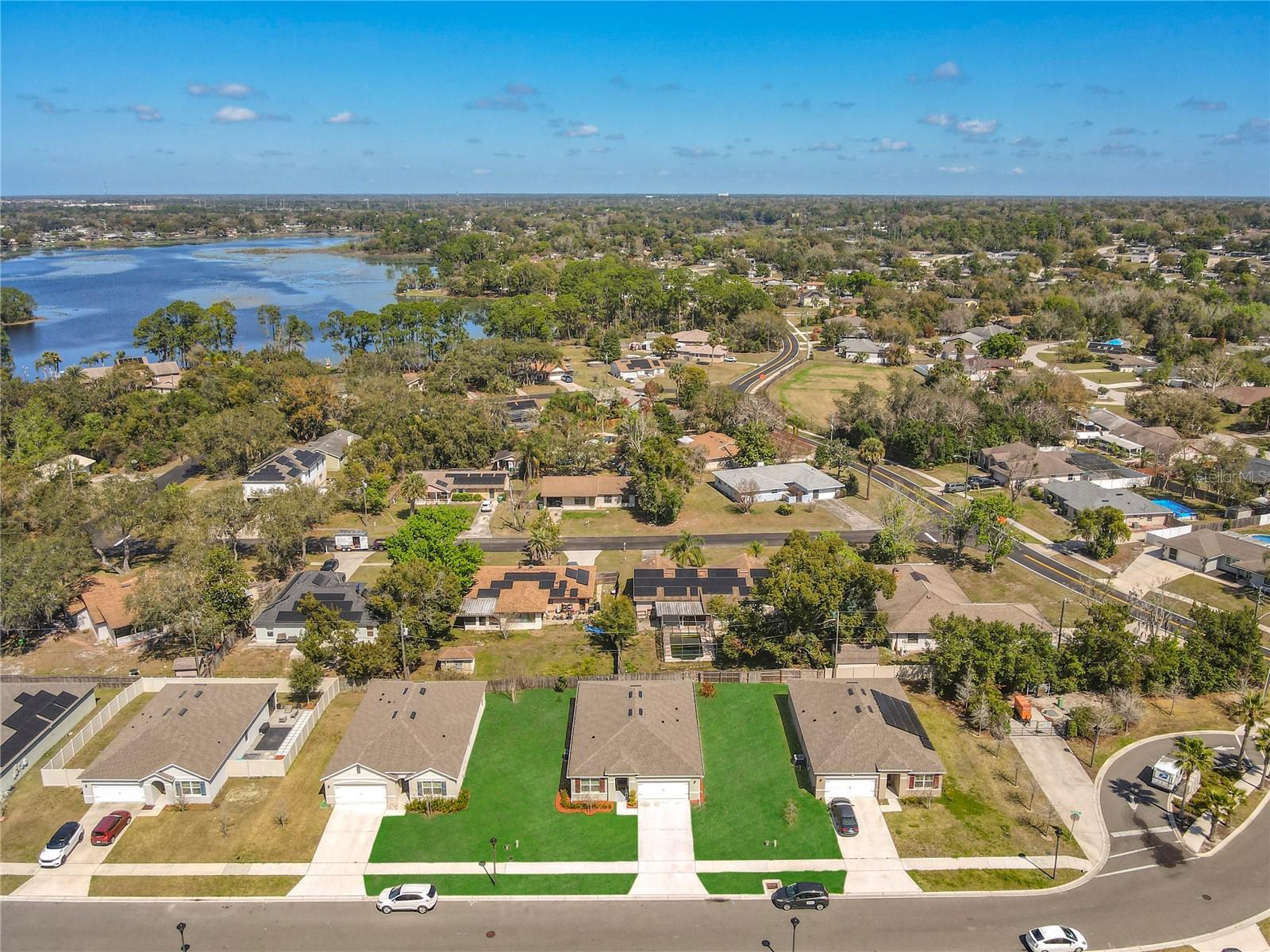 Image 43 of 53 For 712 Red Hawk Lane