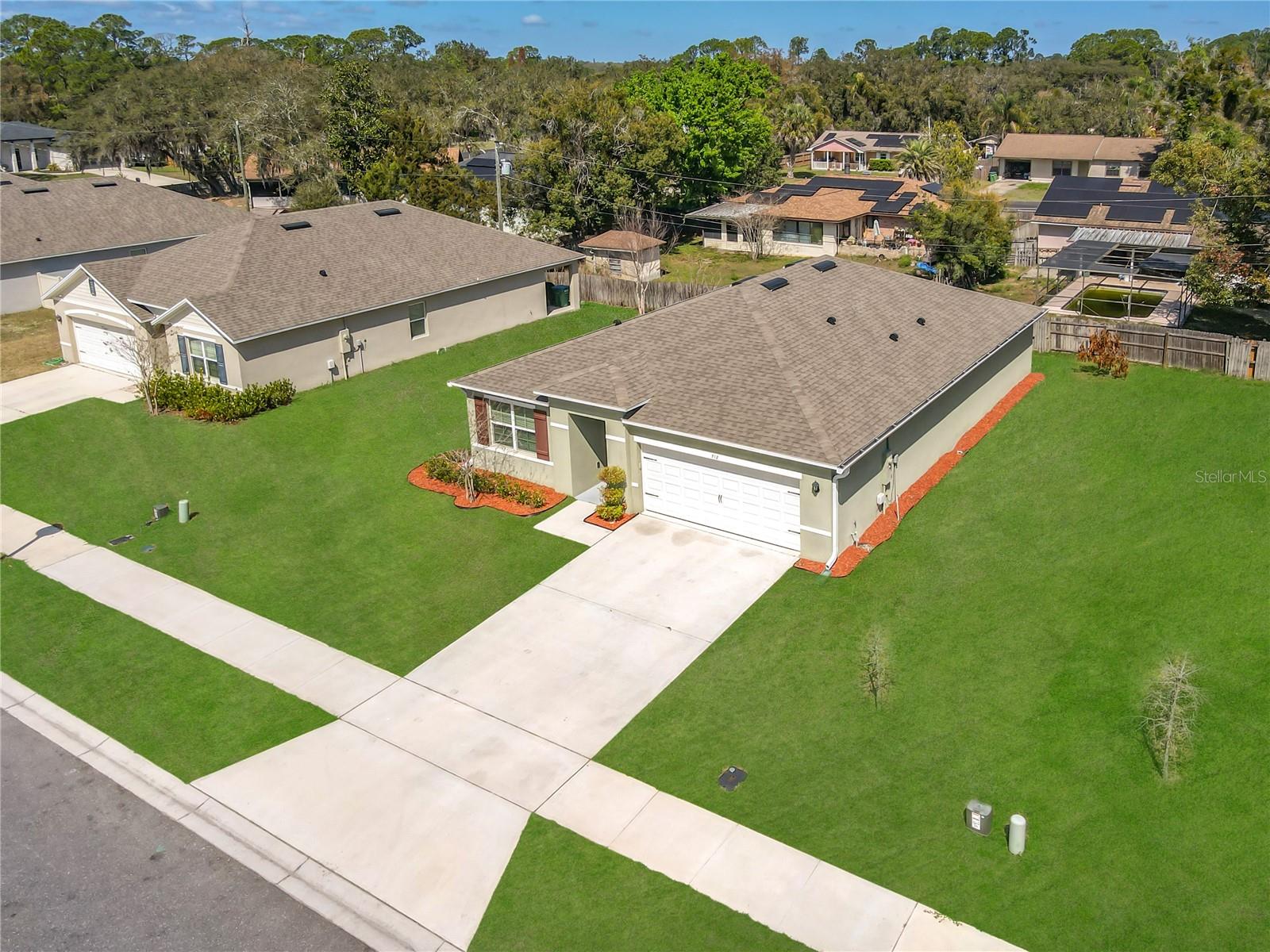 Image 45 of 53 For 712 Red Hawk Lane