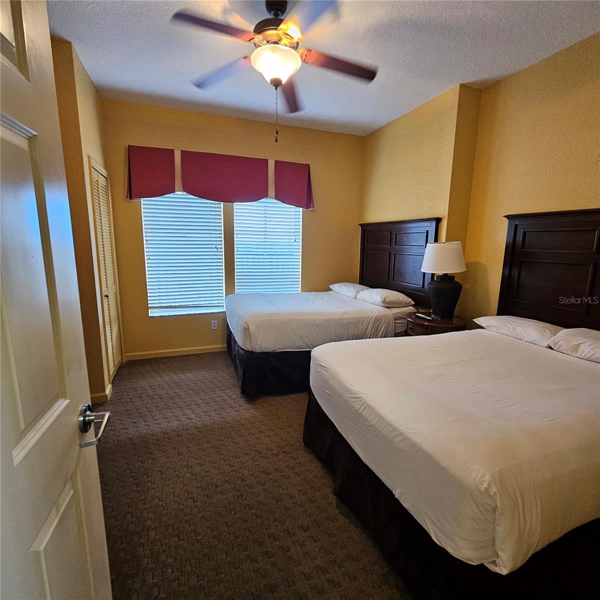 Image 35 of 55 For 8101 Resort Village Dr  31406