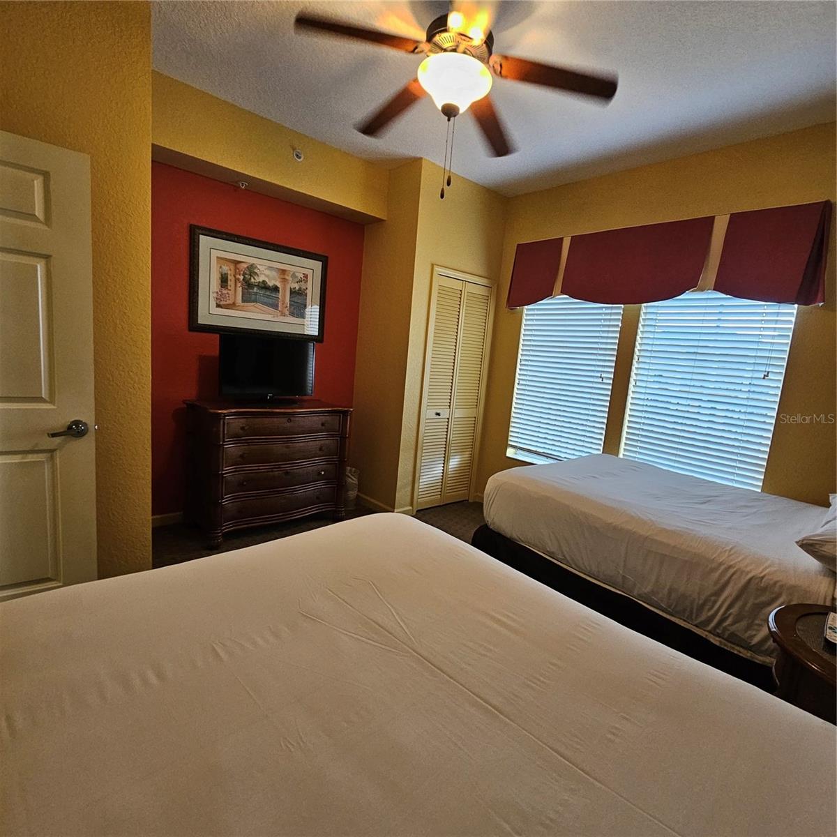 Image 36 of 55 For 8101 Resort Village Dr  31406