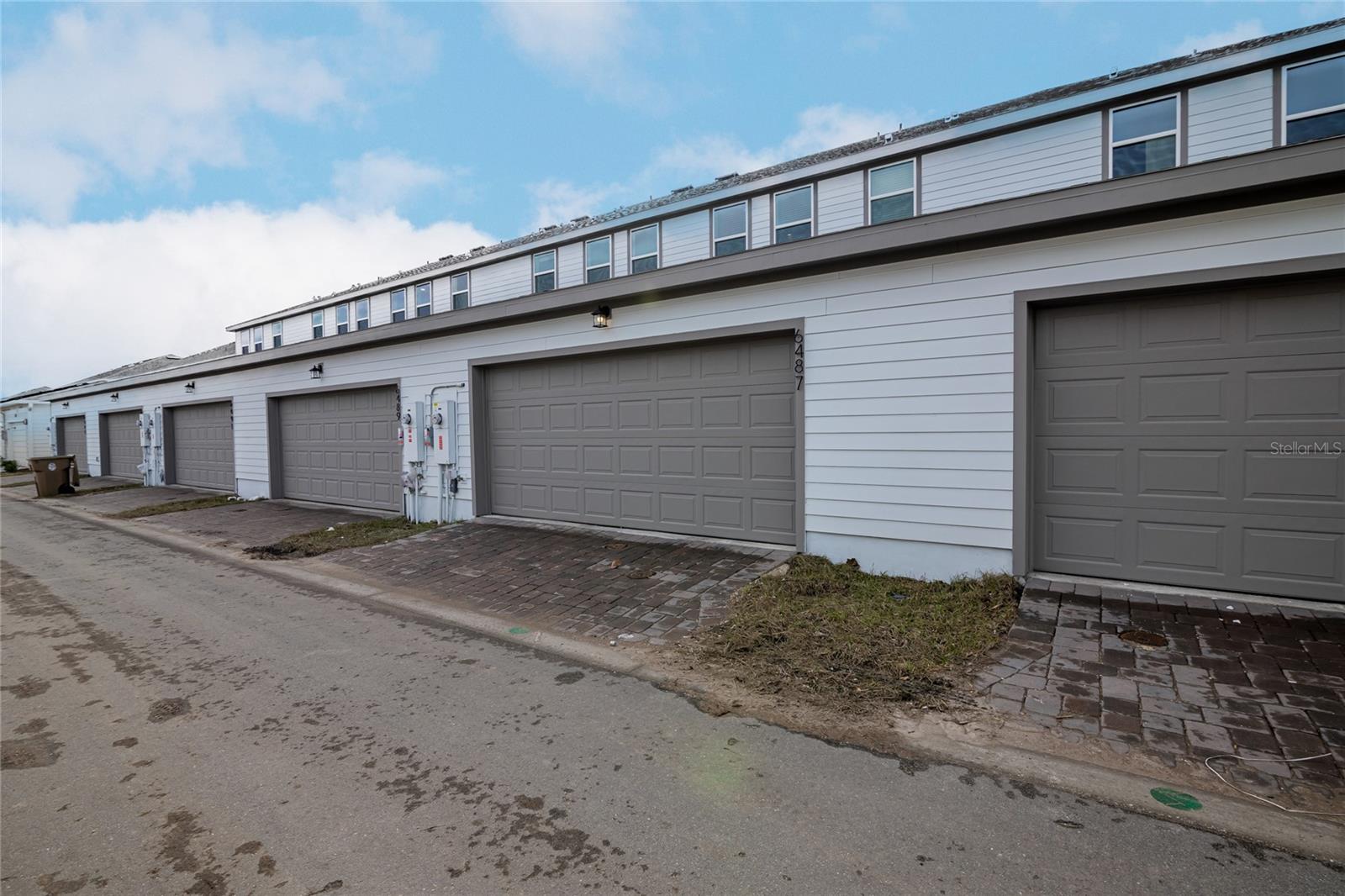 Image 17 of 35 For 6487 Cyrils Drive