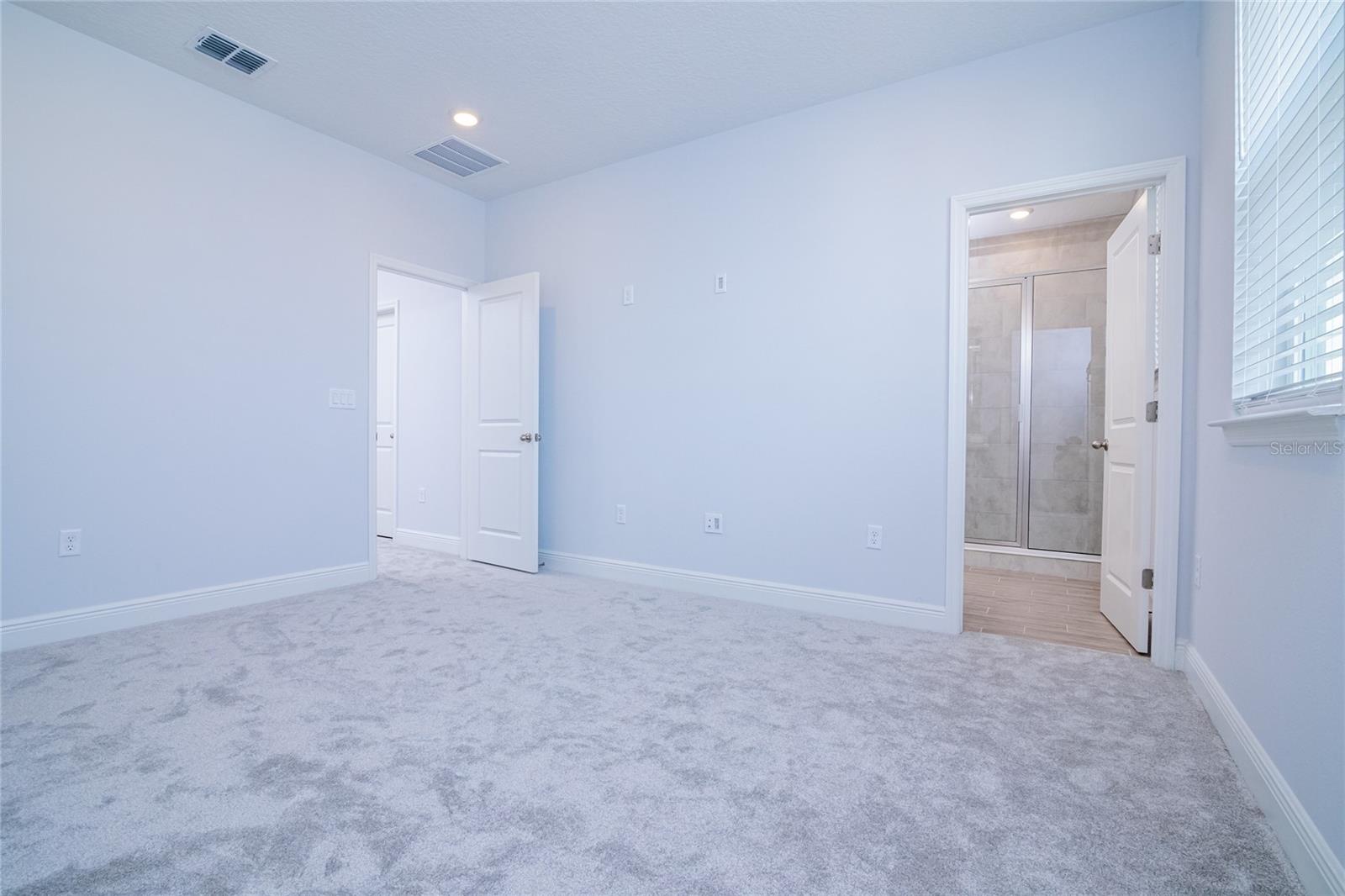 Image 23 of 35 For 6487 Cyrils Drive