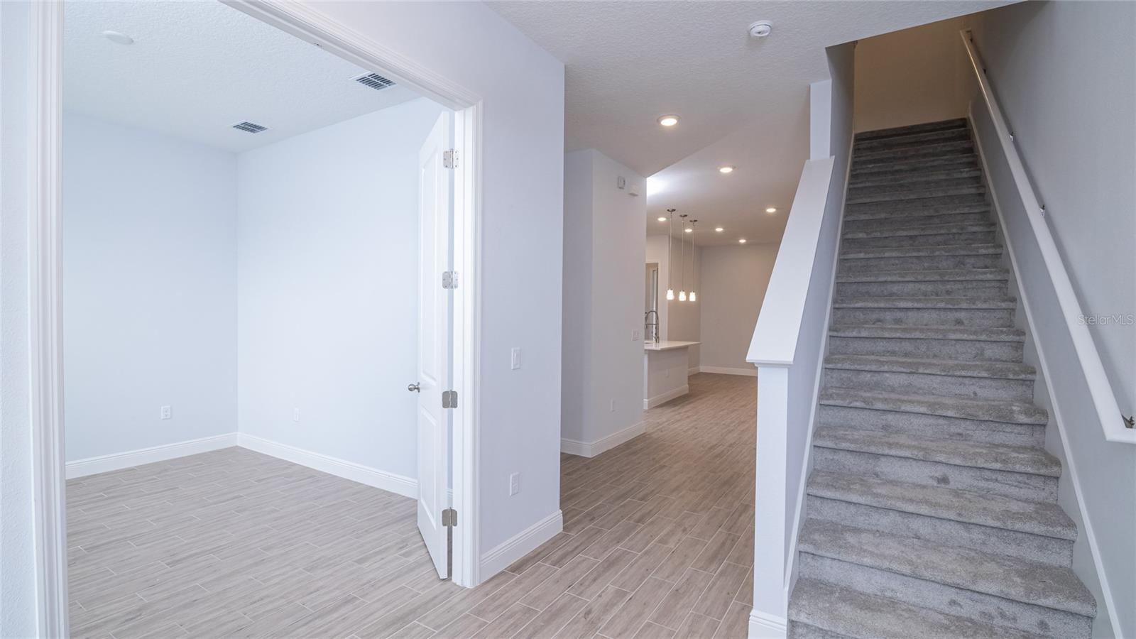 Image 6 of 35 For 6487 Cyrils Drive