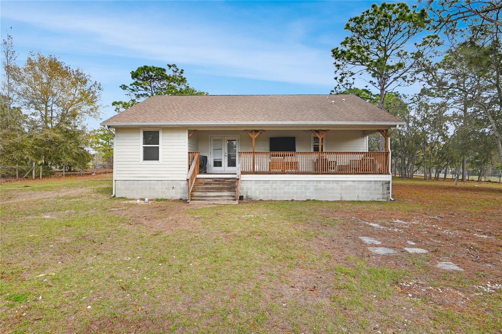 Image 18 of 20 For 17508 Rockledge Avenue