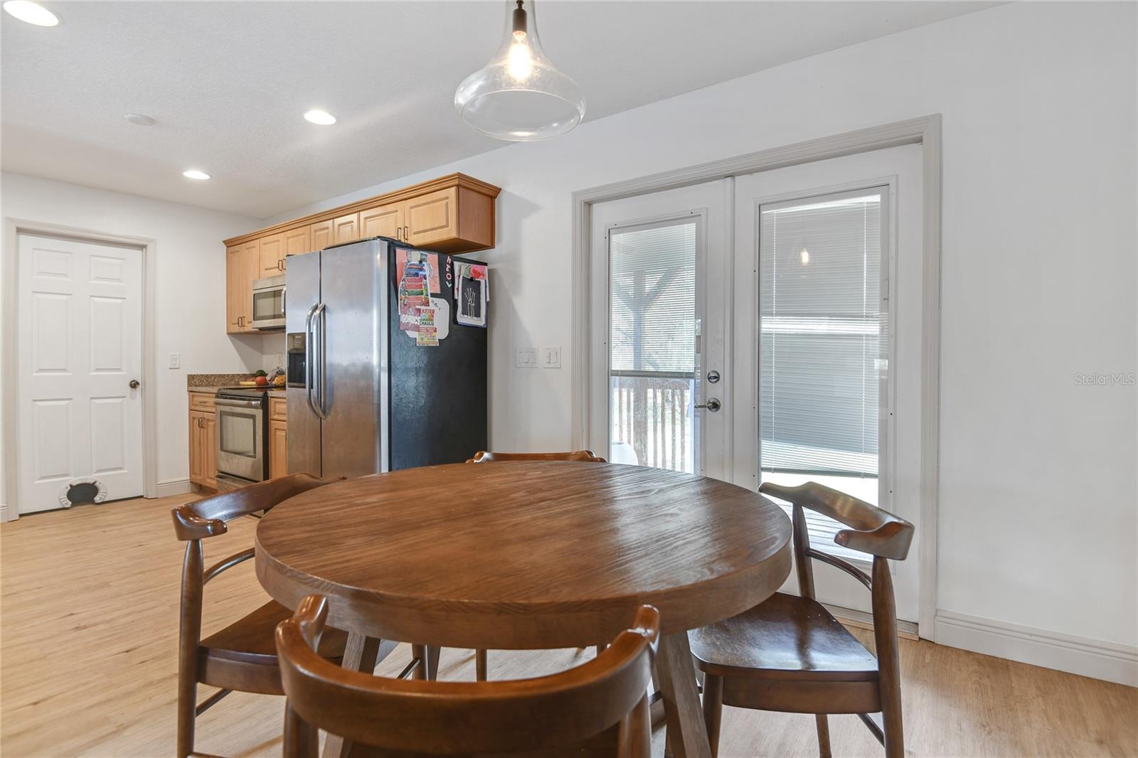 Image 7 of 20 For 17508 Rockledge Avenue