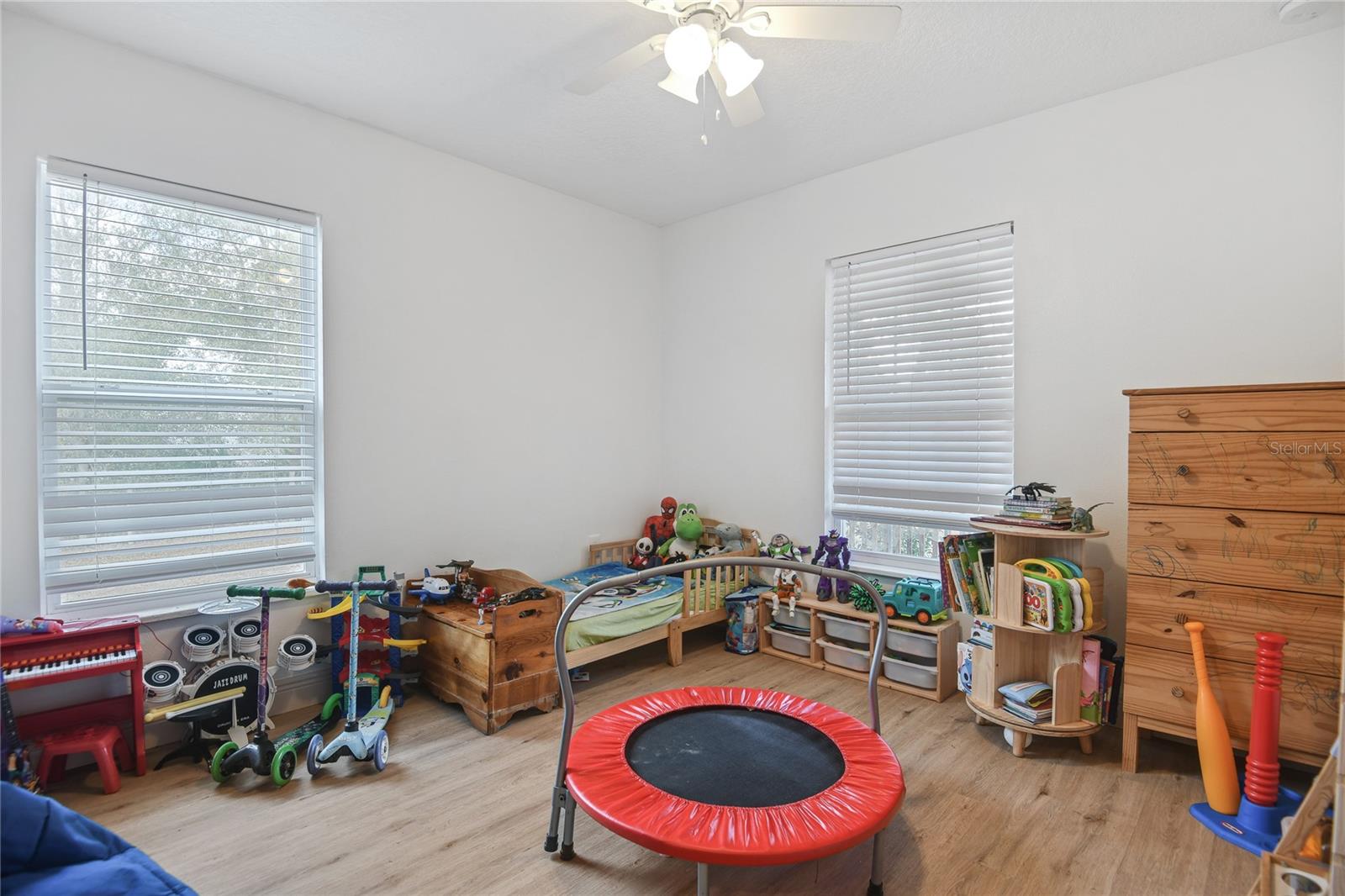 Image 9 of 20 For 17508 Rockledge Avenue