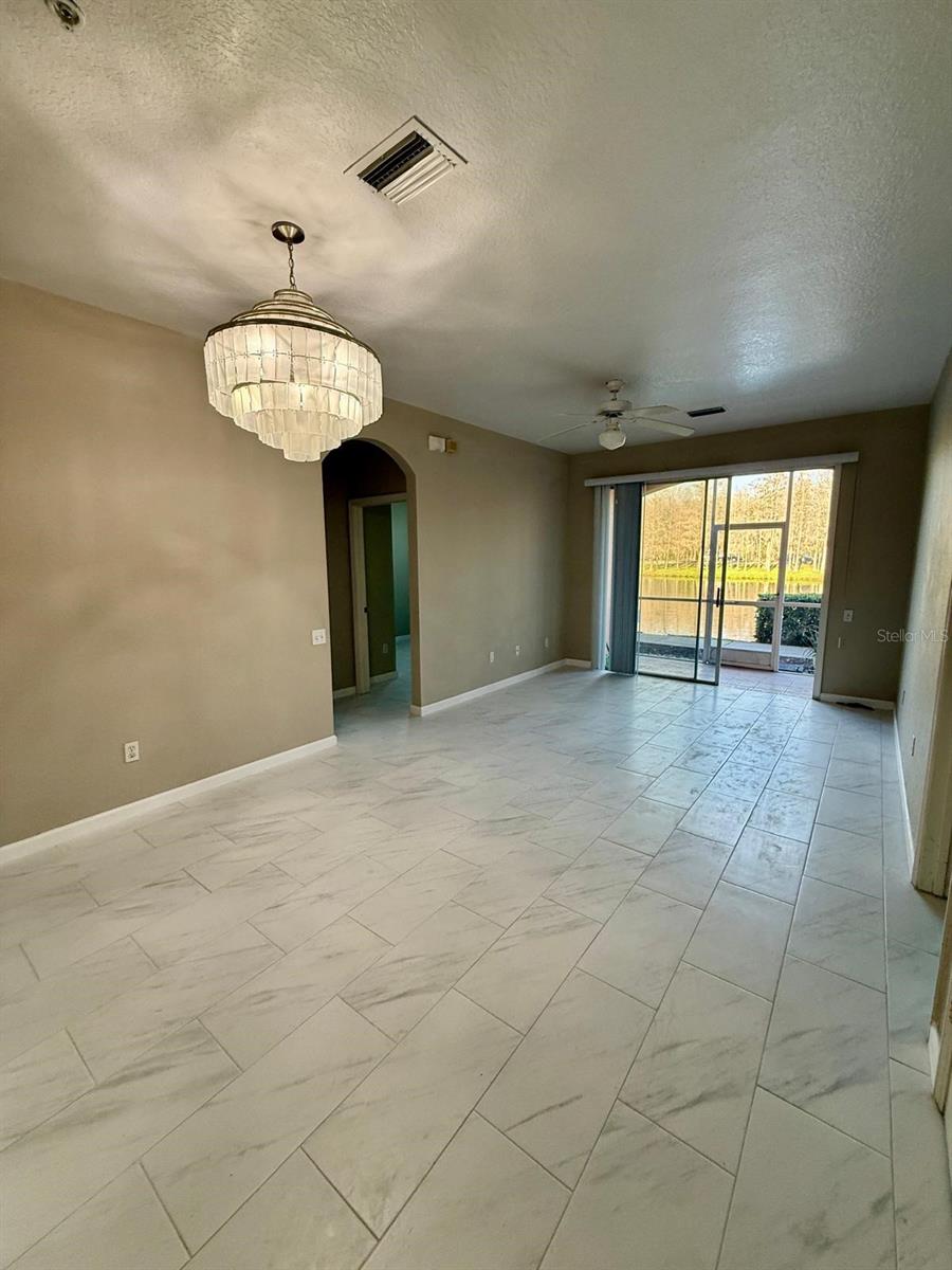 Image 5 of 20 For 13572 Turtle Marsh Loop 212