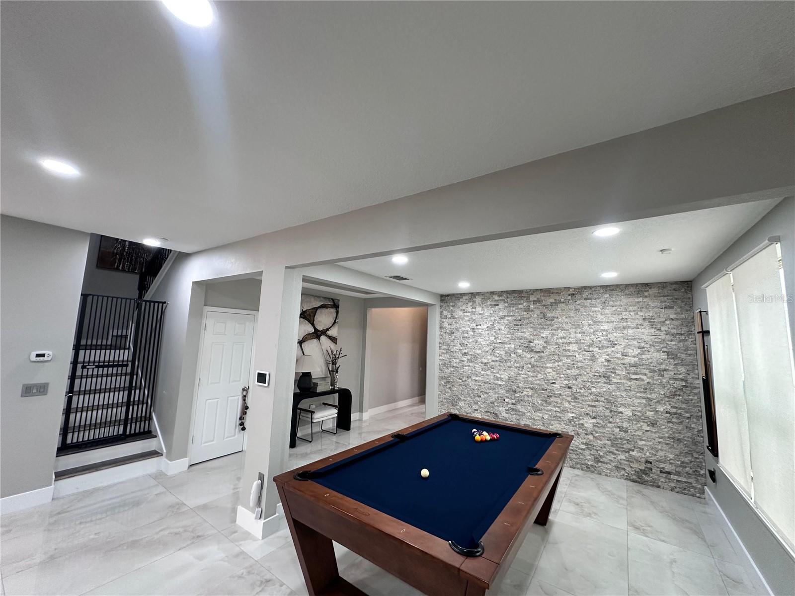 Image 4 of 27 For 9150 Outlook Rock Trail