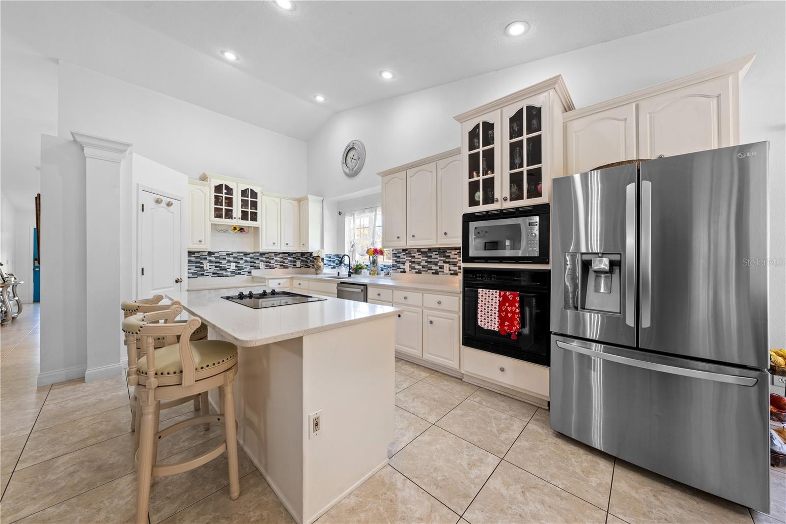 Image 20 of 47 For 6409 Shoreline