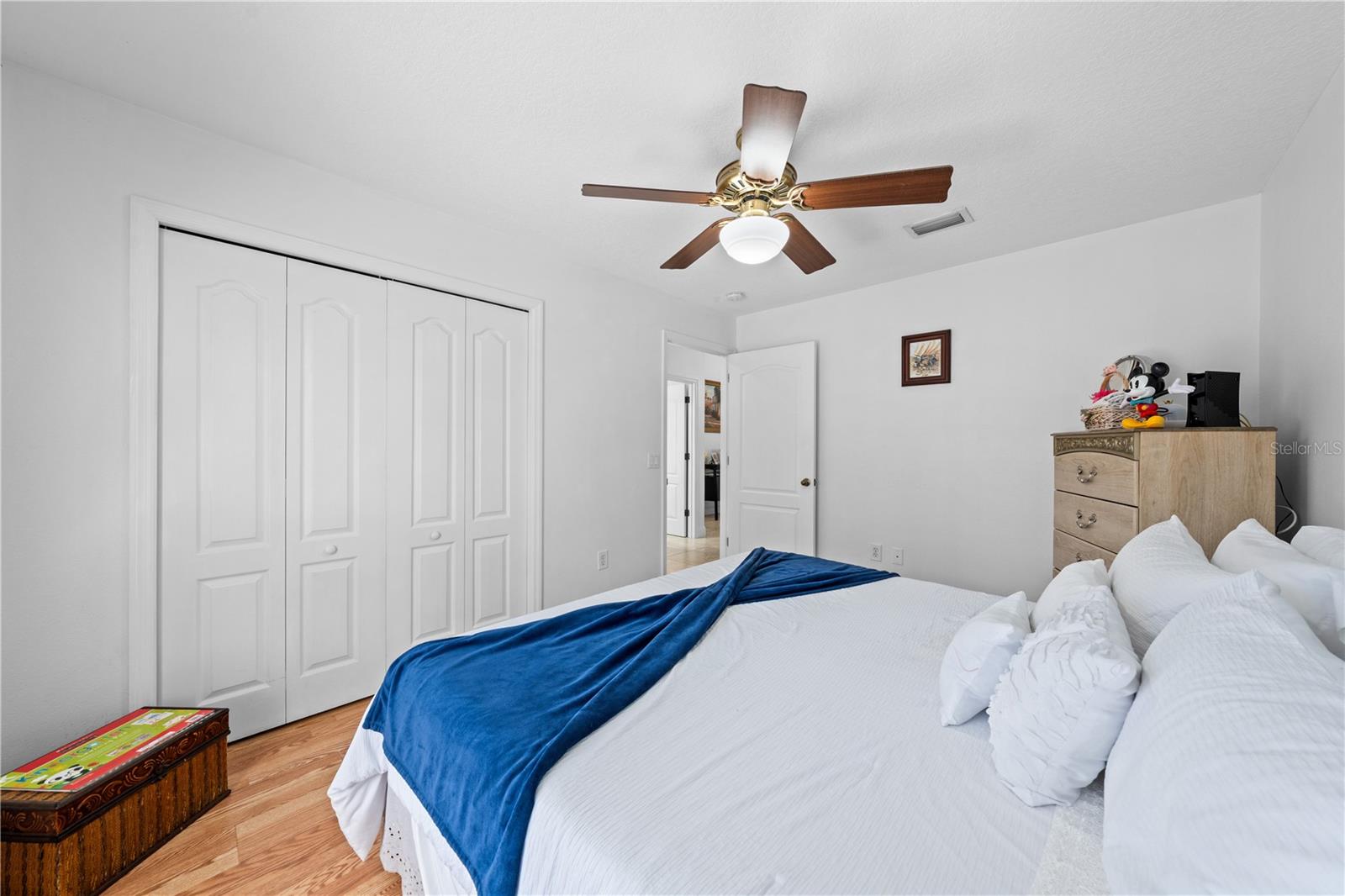 Image 28 of 47 For 6409 Shoreline