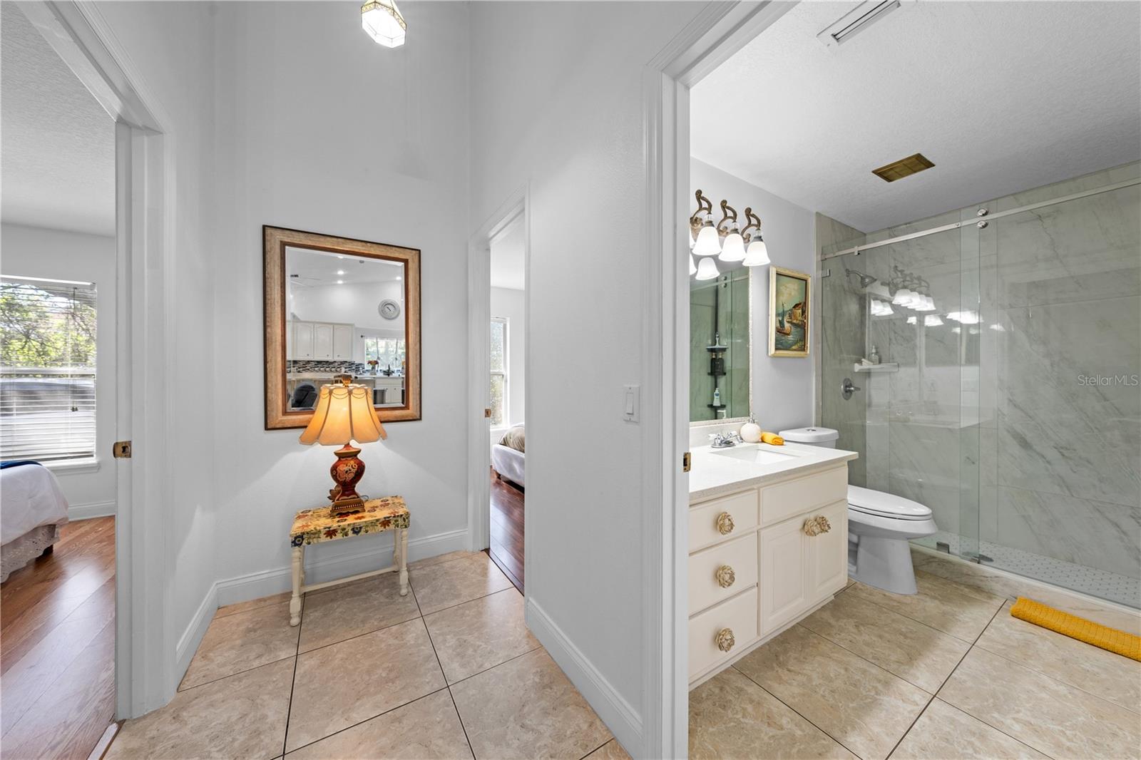 Image 29 of 47 For 6409 Shoreline