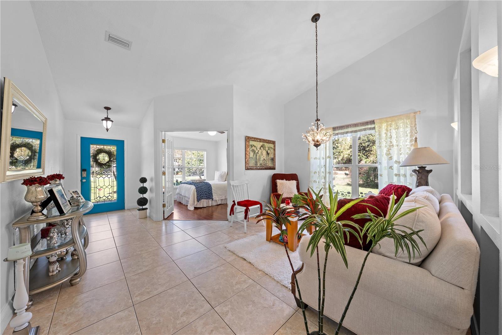 Image 5 of 47 For 6409 Shoreline