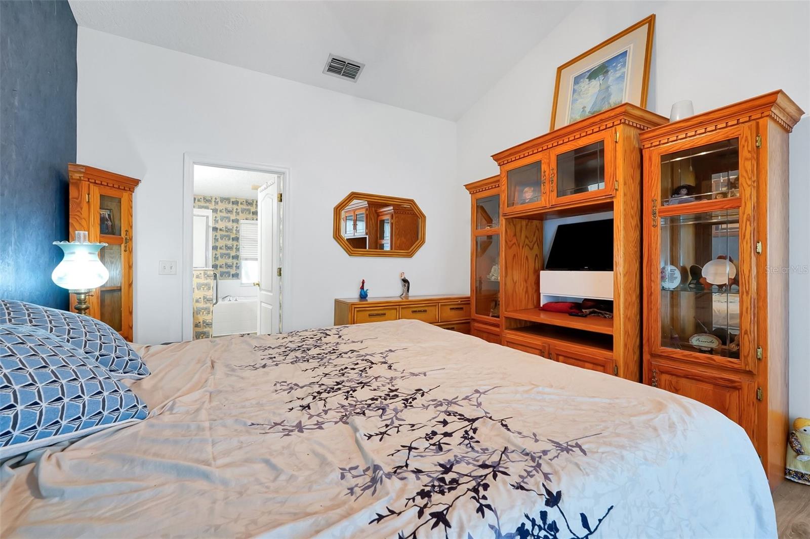 Image 15 of 28 For 107 Traditions Drive