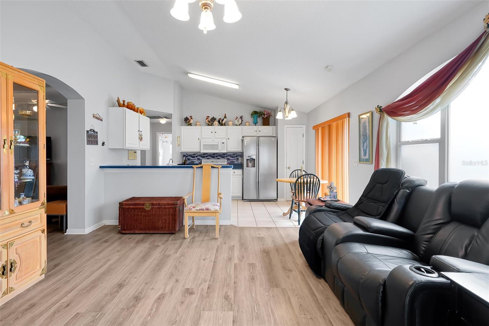 Image 7 of 28 For 107 Traditions Drive