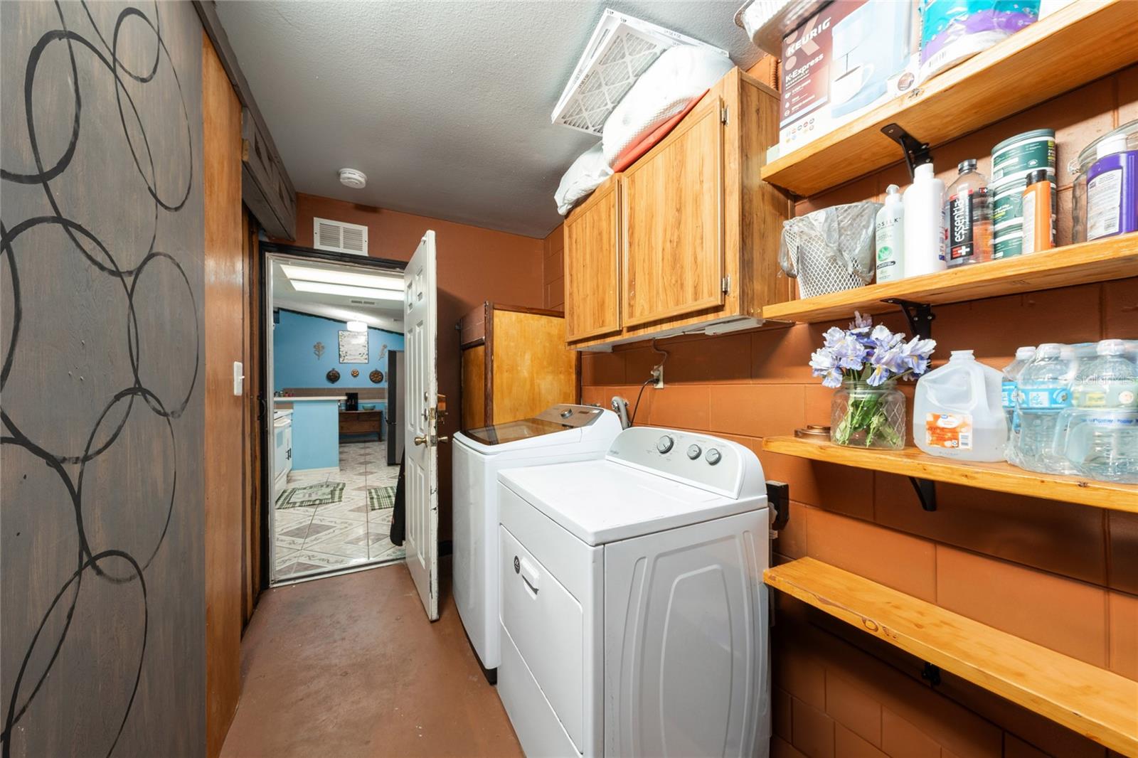 Image 22 of 41 For 4701 Lake Shore Drive