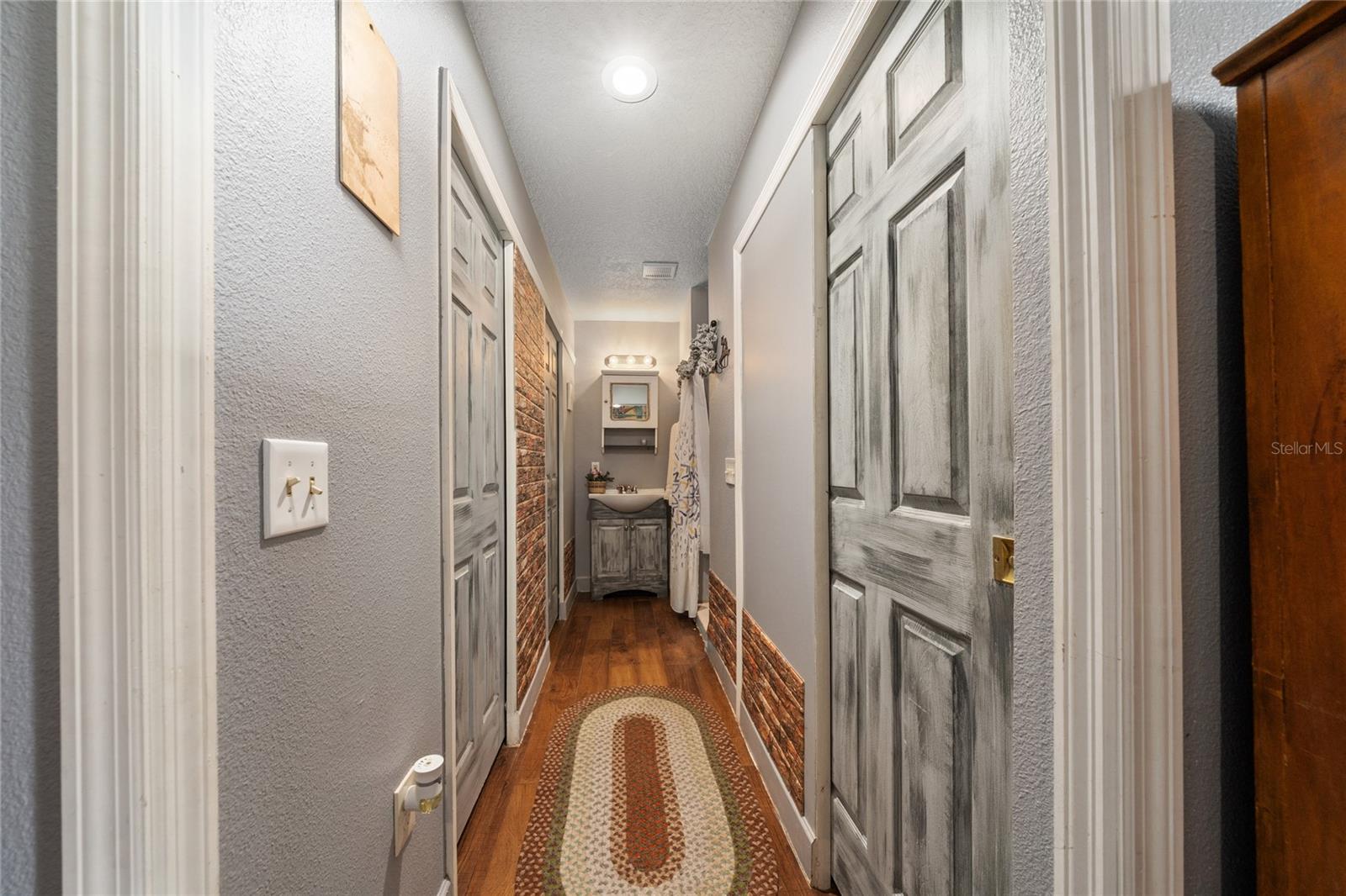 Image 35 of 41 For 4701 Lake Shore Drive