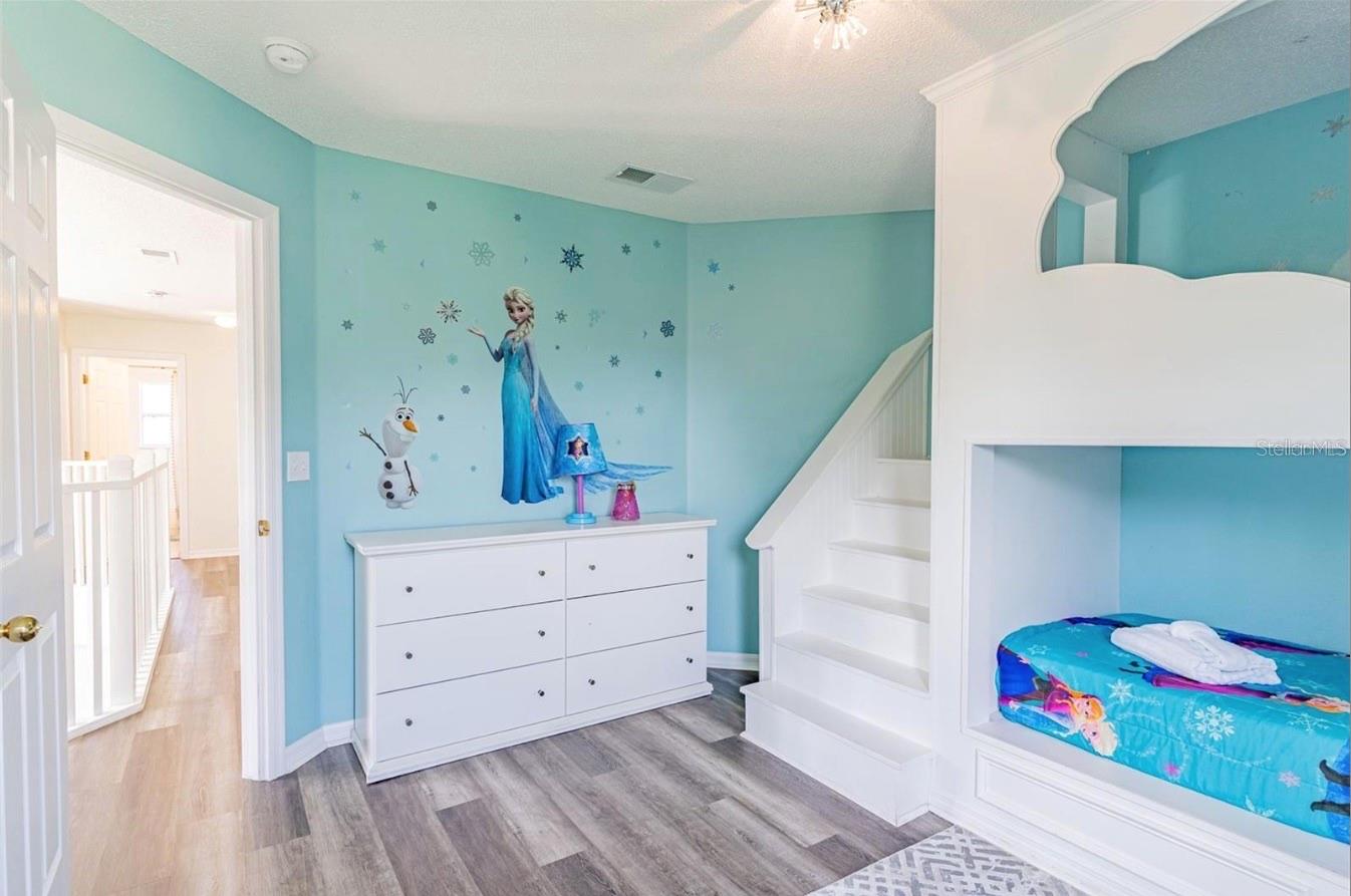 Image 12 of 30 For 8491 Oasis Key Cove