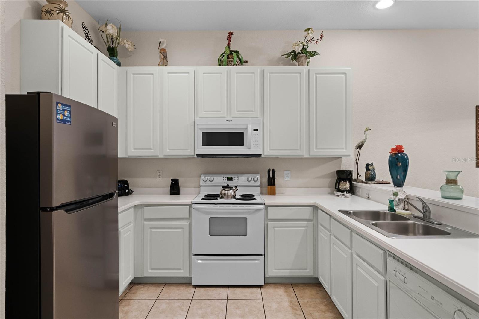 Image 17 of 39 For 312 Lucaya Loop