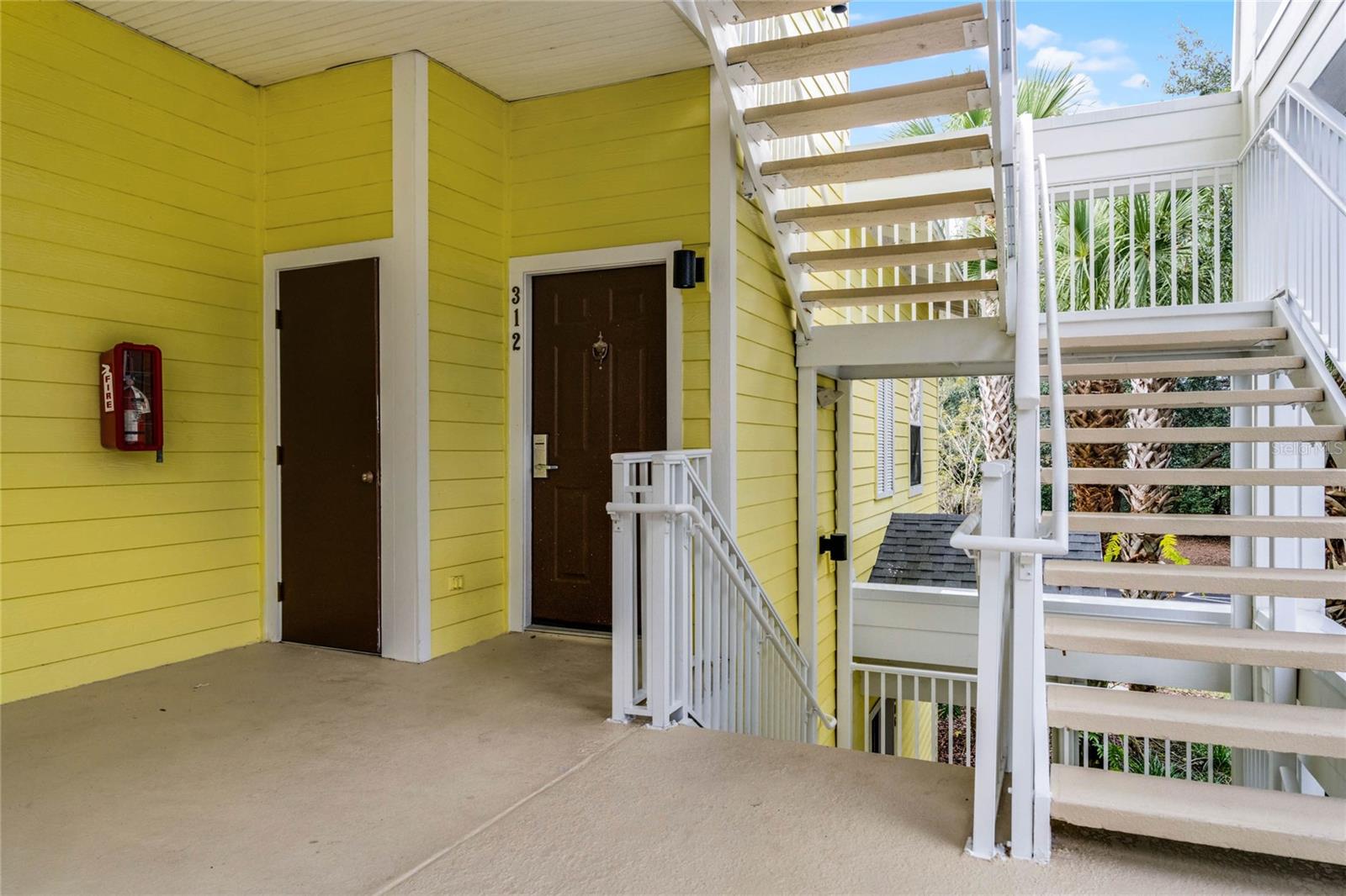 Image 6 of 39 For 312 Lucaya Loop