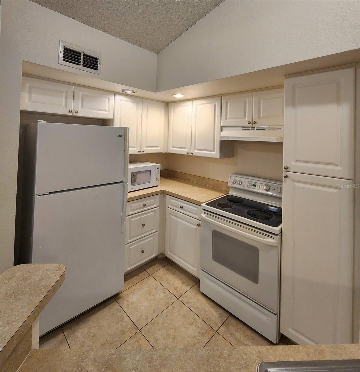 Image 10 of 26 For 5737 Gatlin Avenue 423