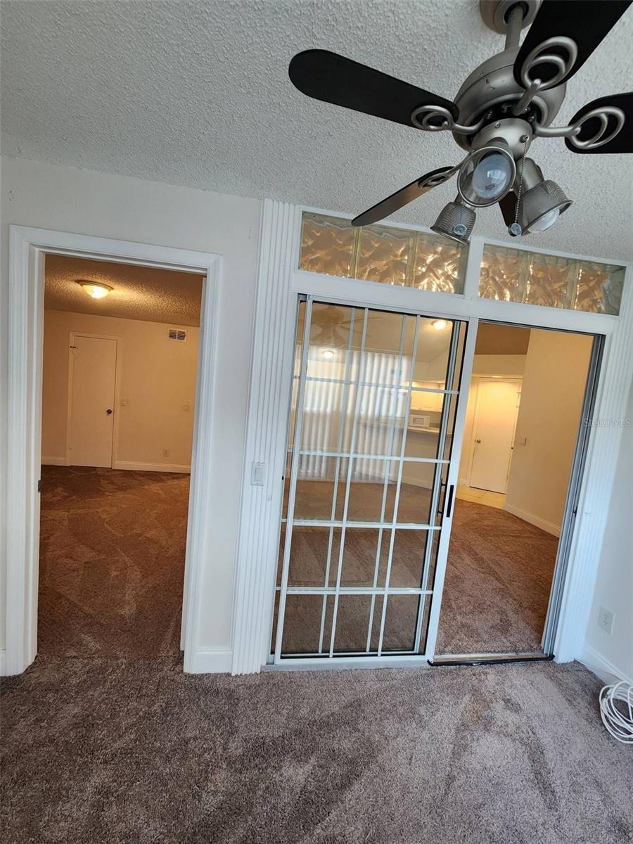 Image 21 of 26 For 5737 Gatlin Avenue 423