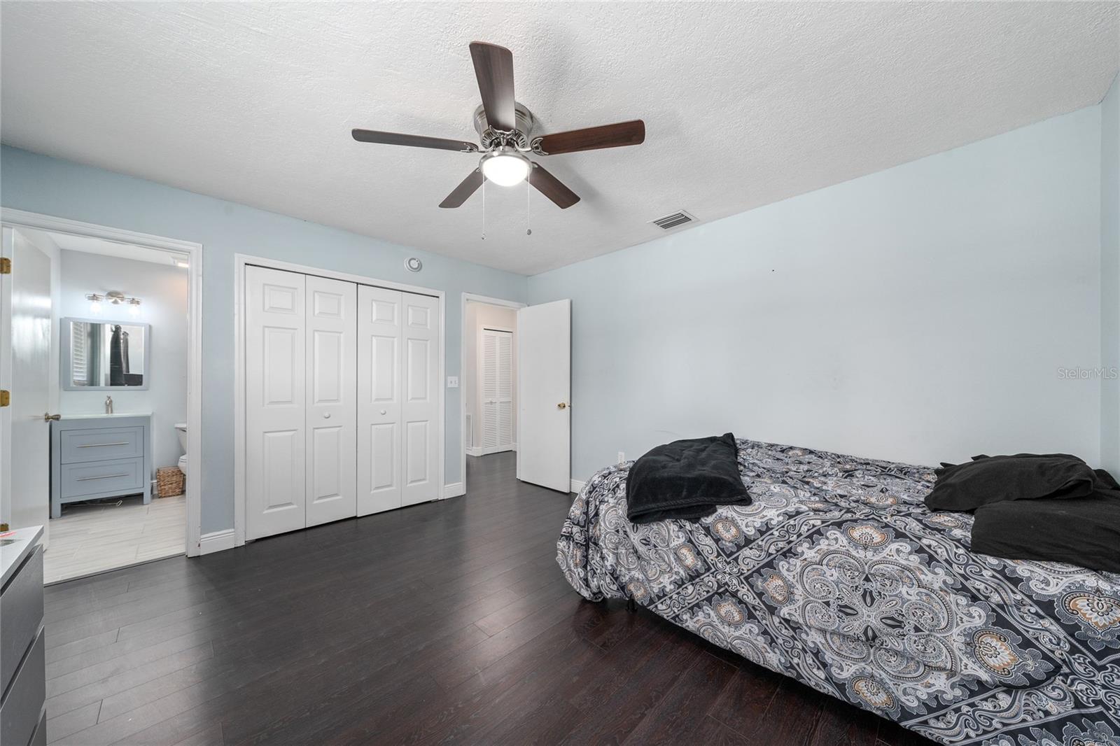 Image 18 of 32 For 6 17 Th St  