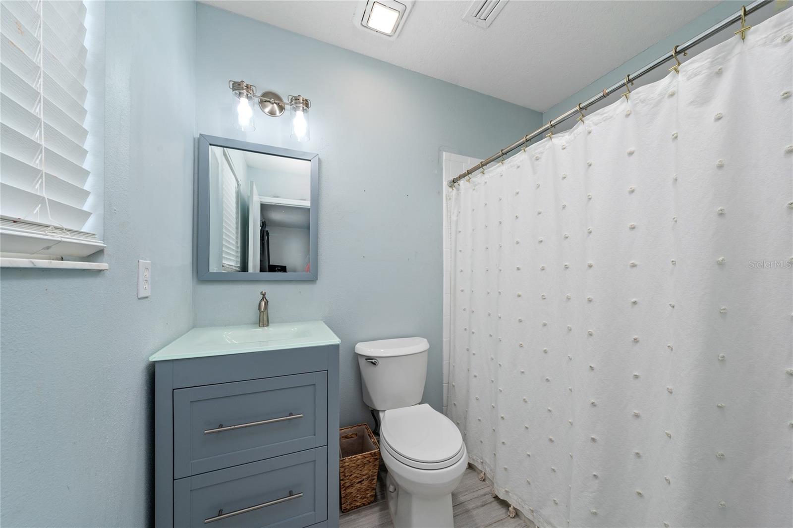 Image 19 of 32 For 6 17 Th St  