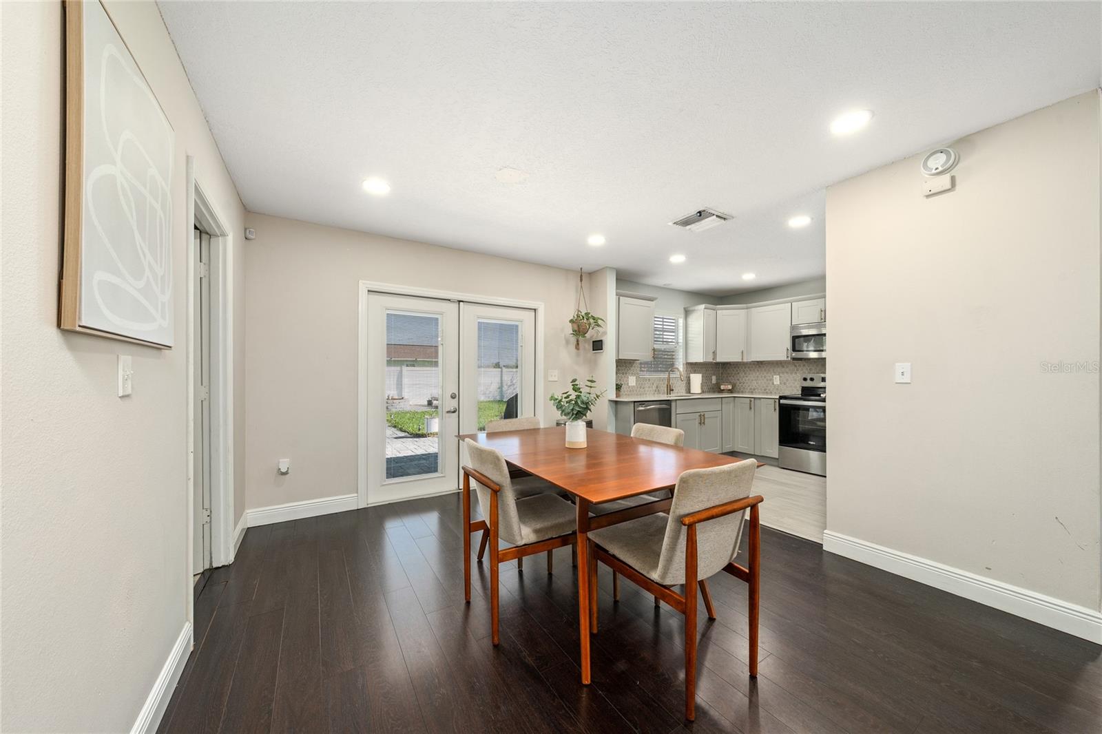 Image 6 of 32 For 6 17 Th St  