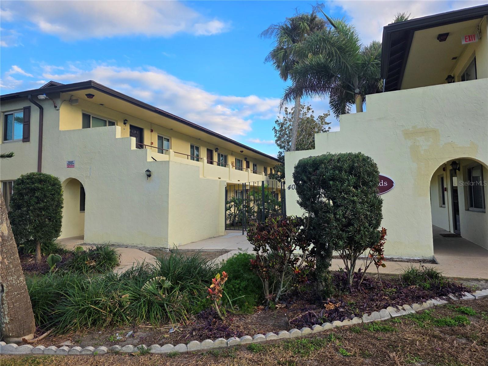 Image 3 of 26 For 400 Oakridge Boulevard 60