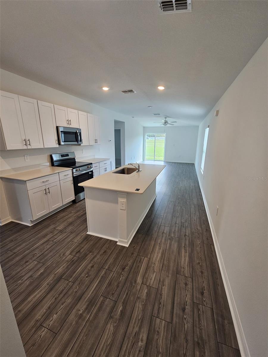 Image 3 of 9 For 3713 30th Terrace