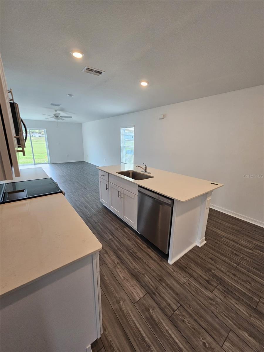 Image 5 of 9 For 3713 30th Terrace