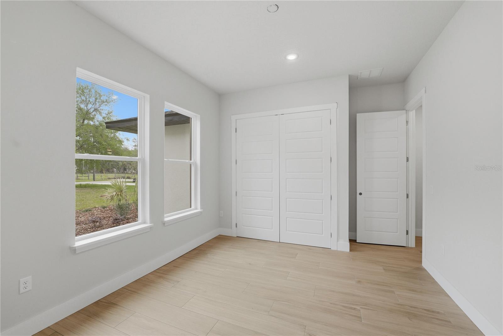 Image 10 of 59 For 1516 Pine Island Road