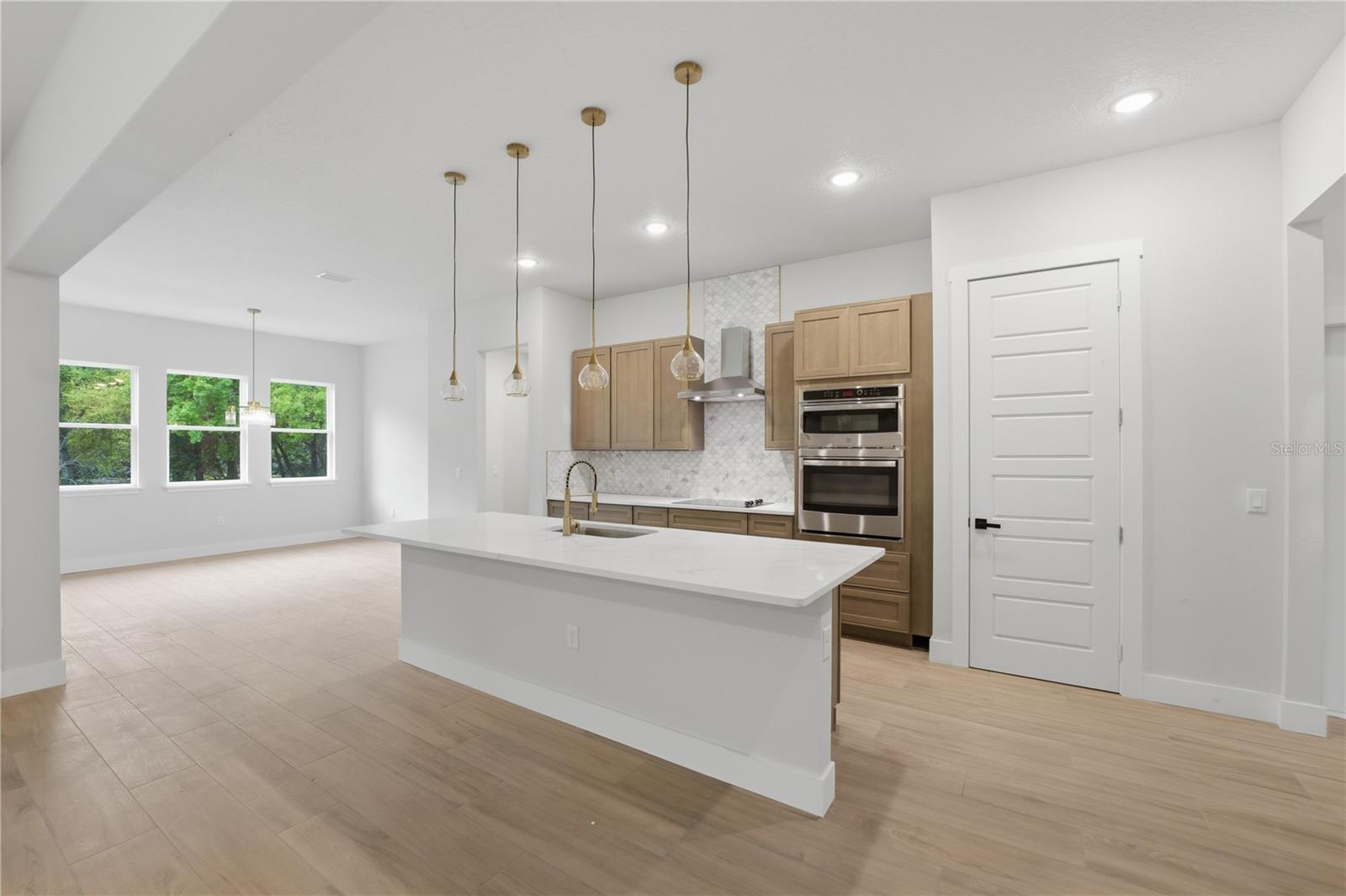 Image 21 of 59 For 1516 Pine Island Road