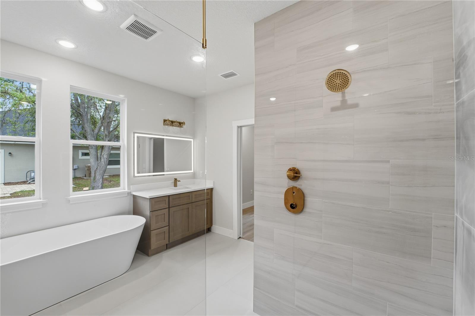 Image 42 of 59 For 1516 Pine Island Road