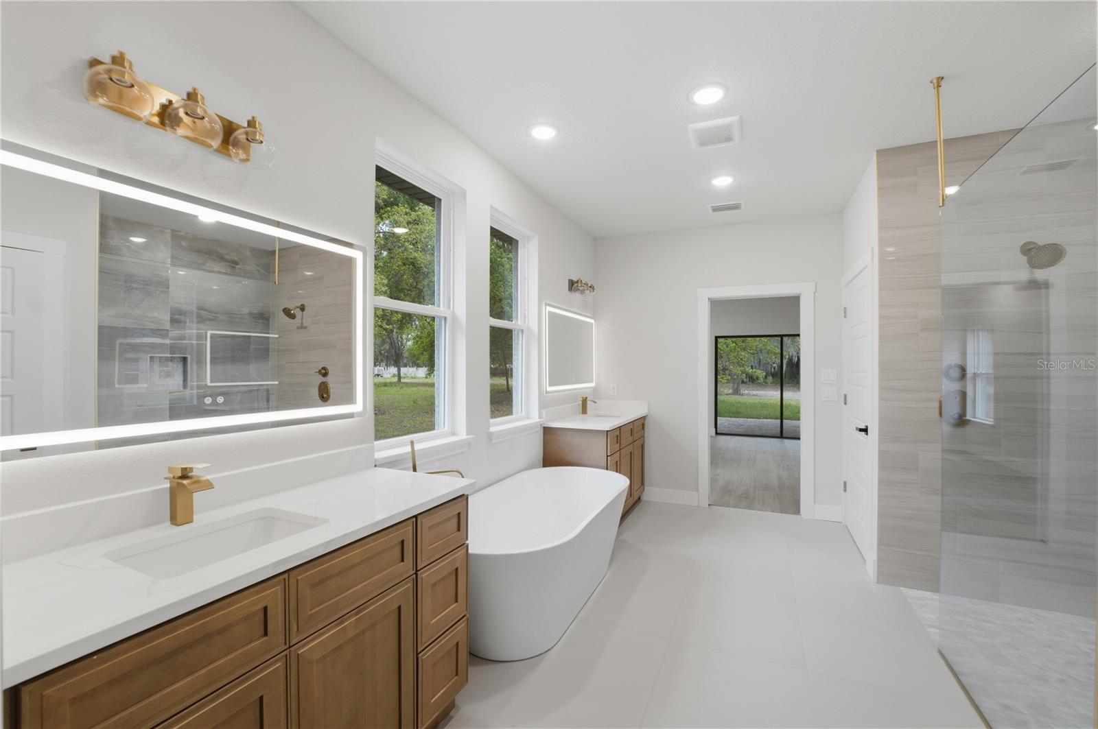 Image 43 of 59 For 1516 Pine Island Road