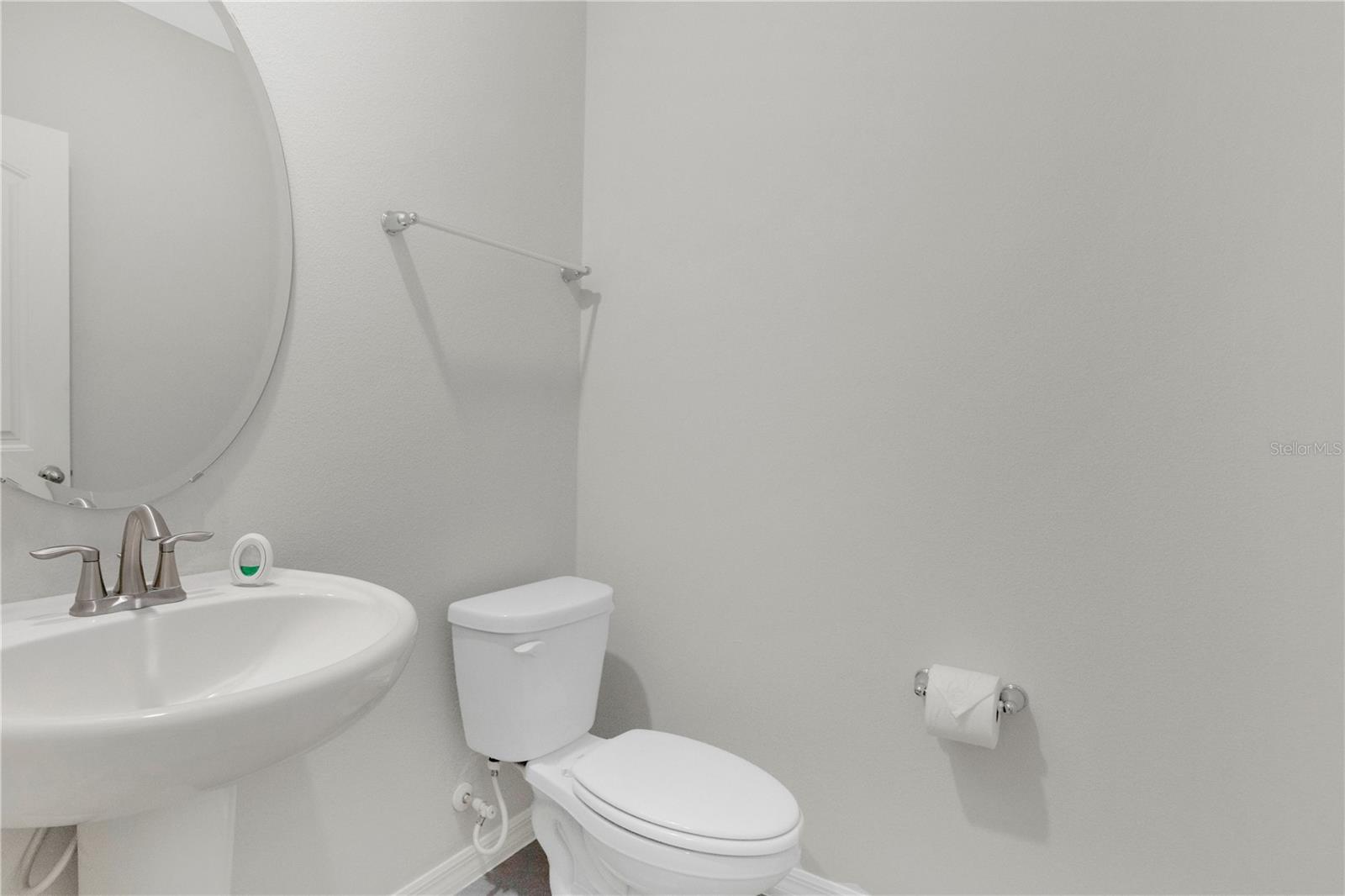 Image 31 of 51 For 16209 Admirals Cove Lane