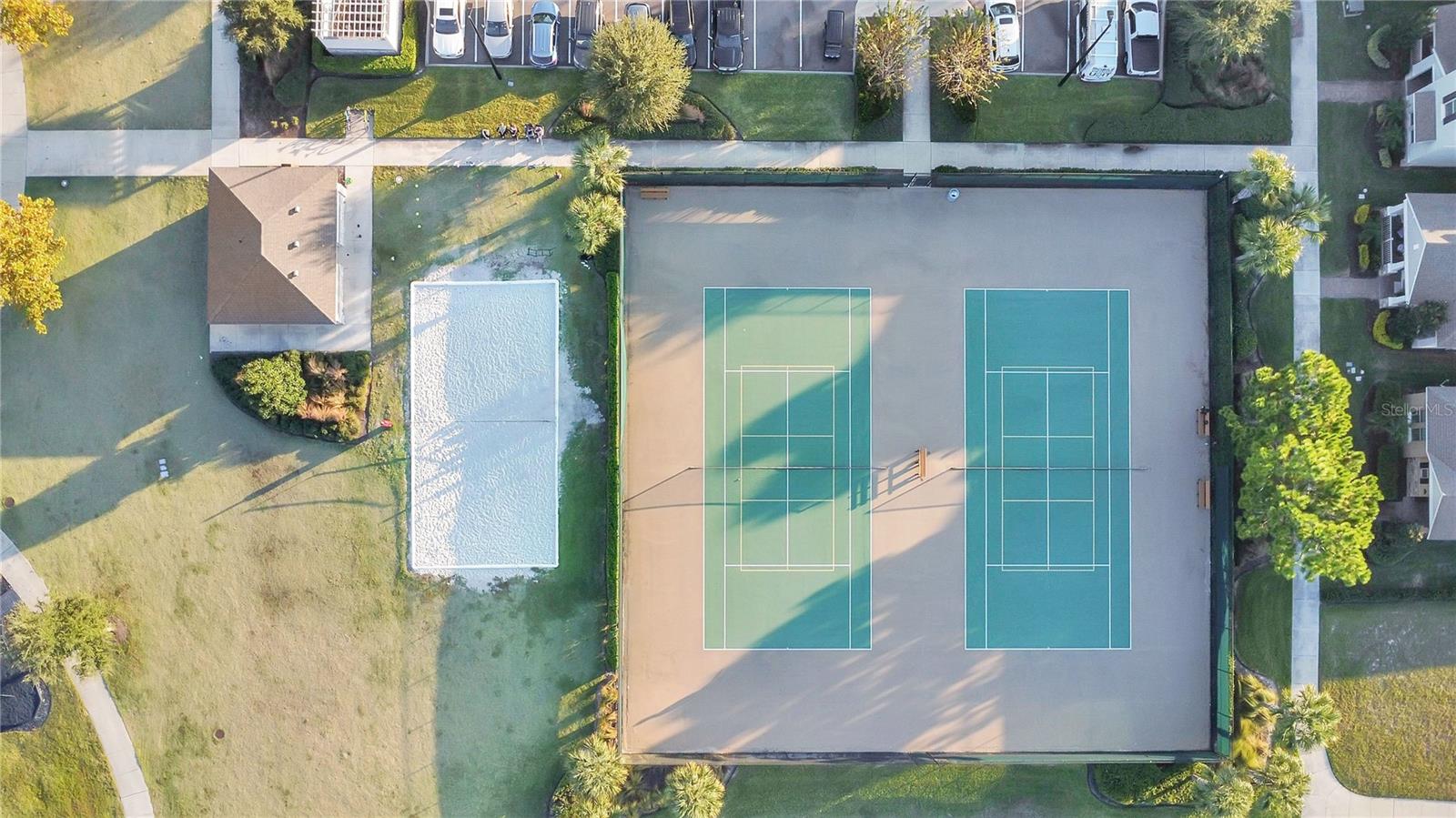 Image 36 of 51 For 16209 Admirals Cove Lane