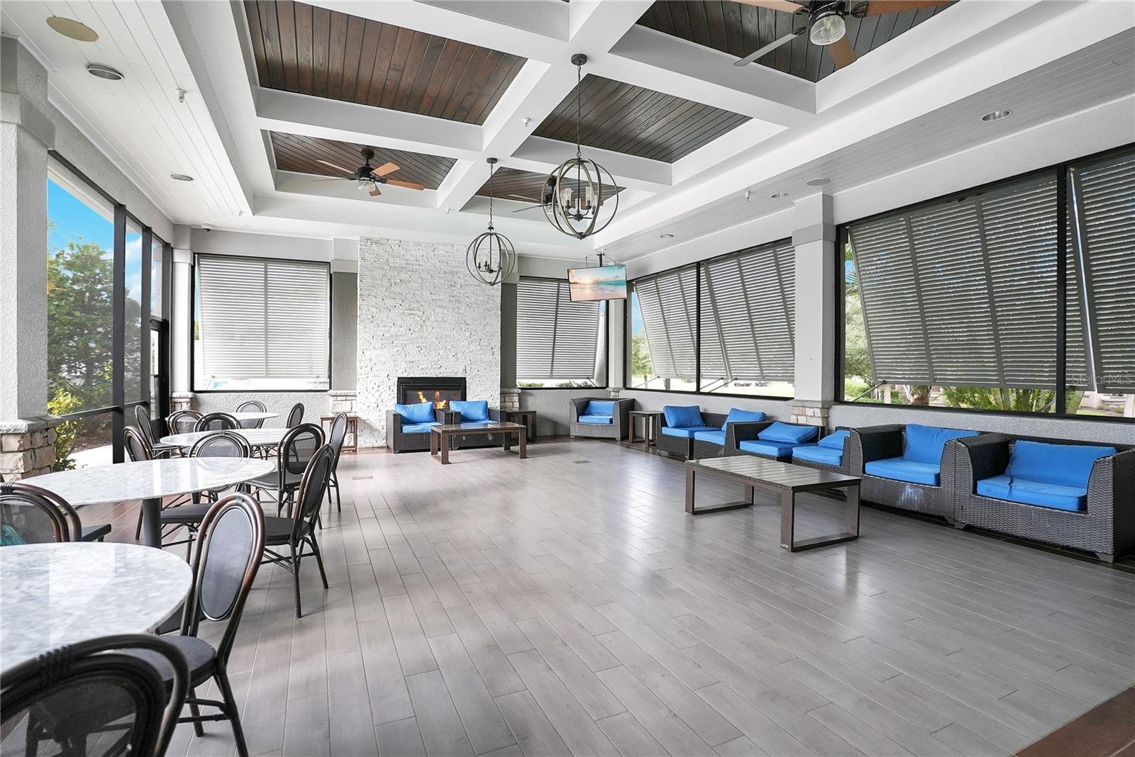 Image 43 of 51 For 16209 Admirals Cove Lane