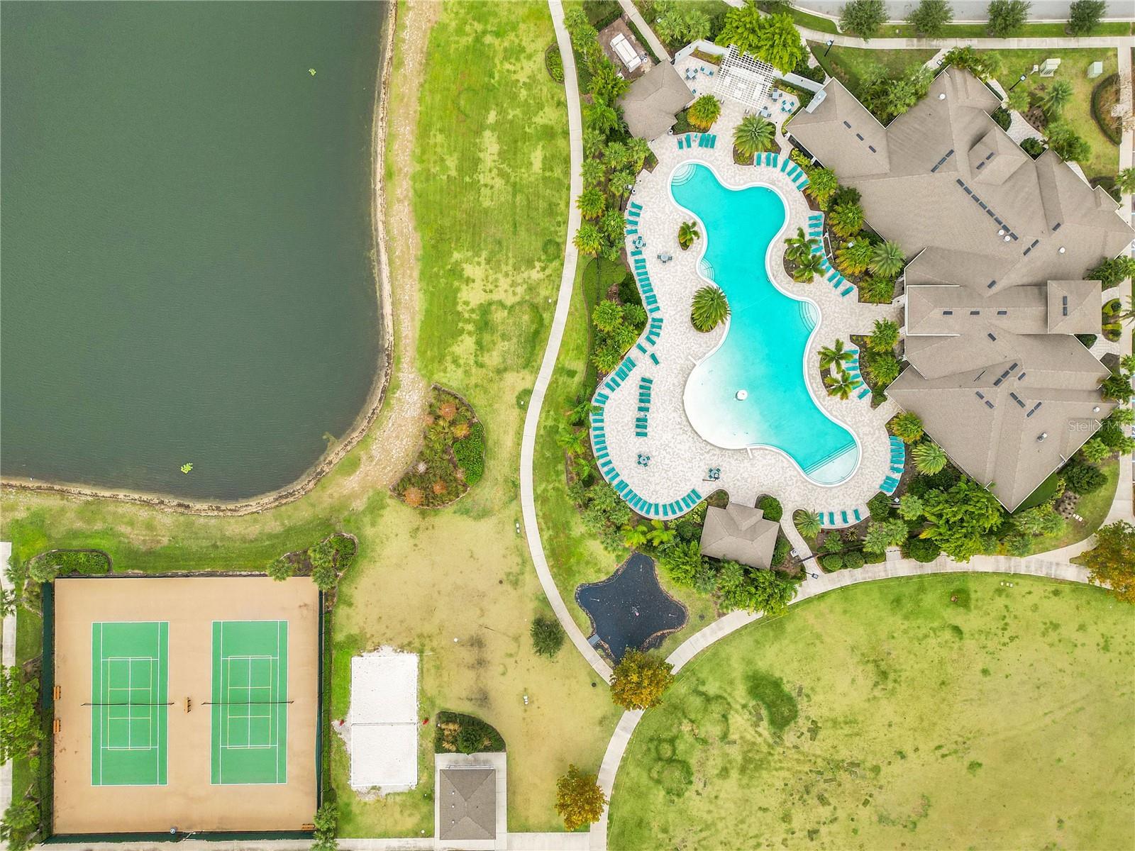 Image 46 of 51 For 16209 Admirals Cove Lane