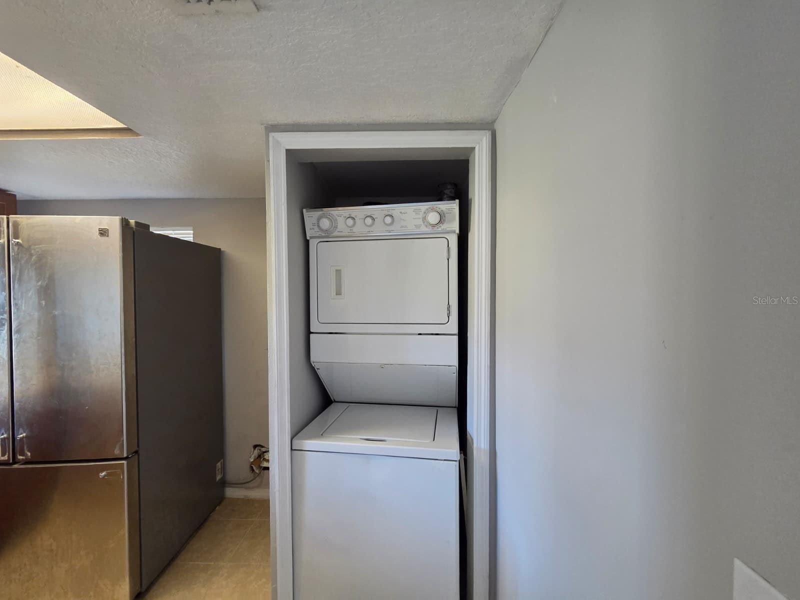 Image 5 of 33 For 475 Caribbean Drive A