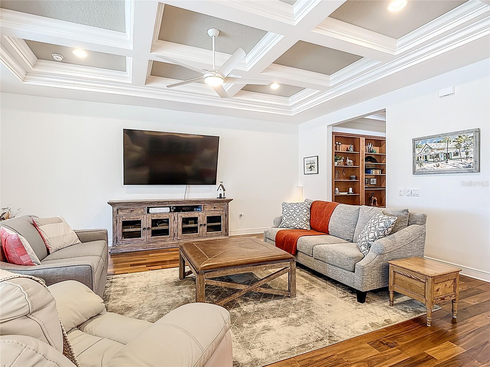 Image 10 of 74 For 364 Treviso Drive