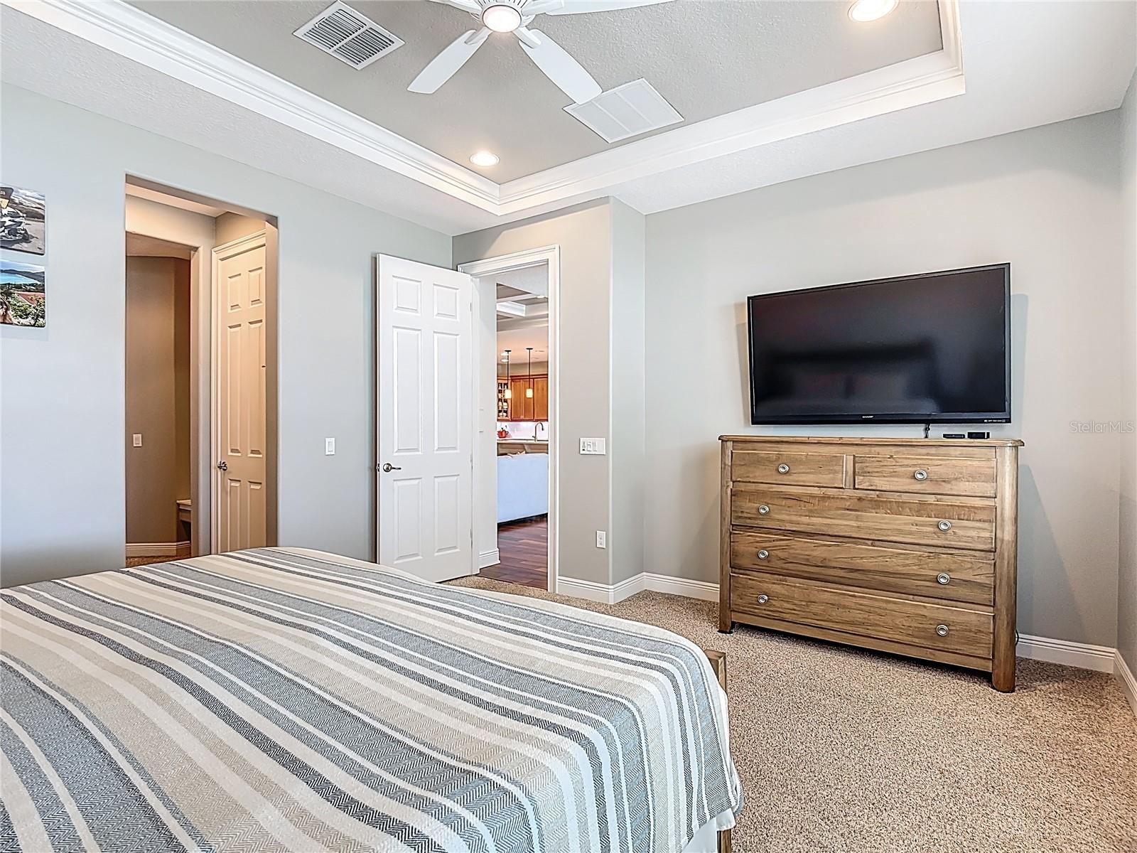 Image 25 of 74 For 364 Treviso Drive