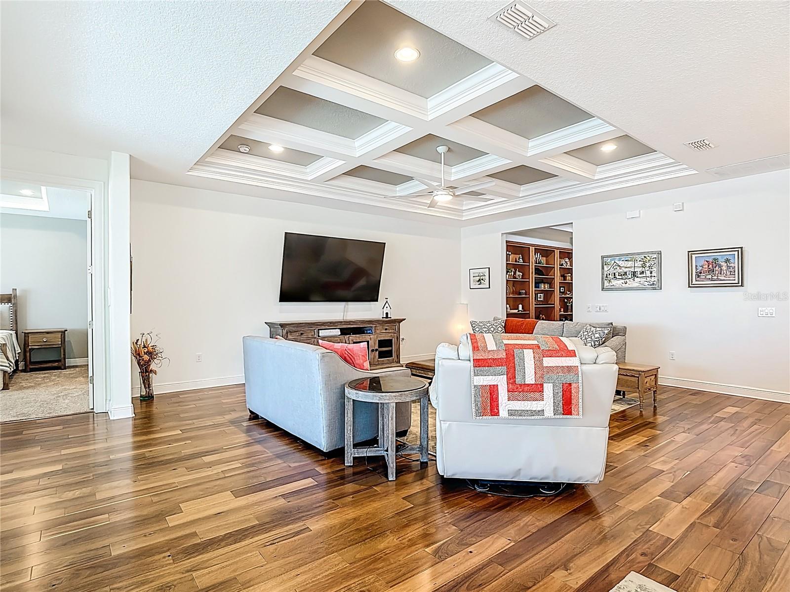 Image 6 of 74 For 364 Treviso Drive