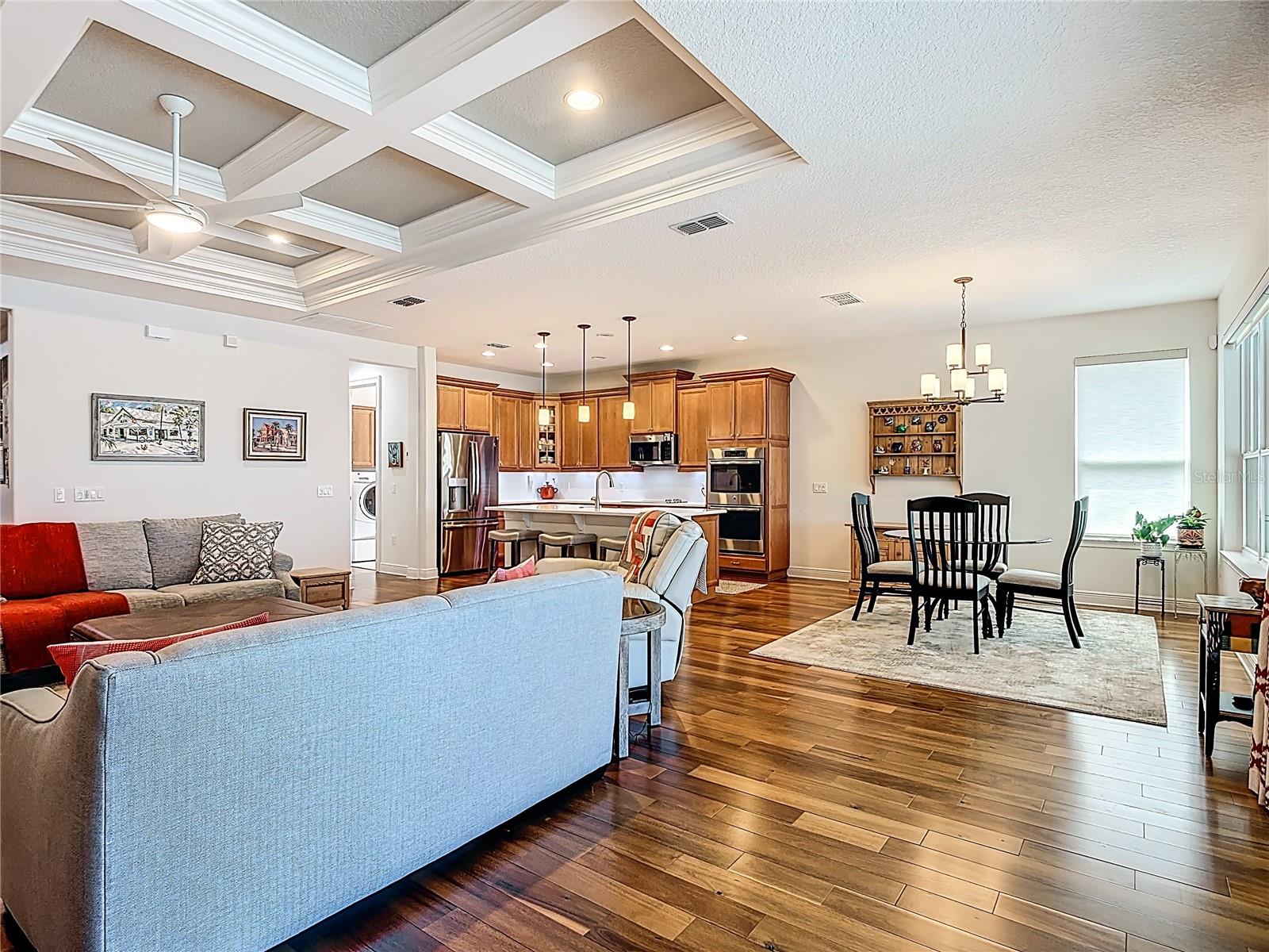 Image 7 of 74 For 364 Treviso Drive