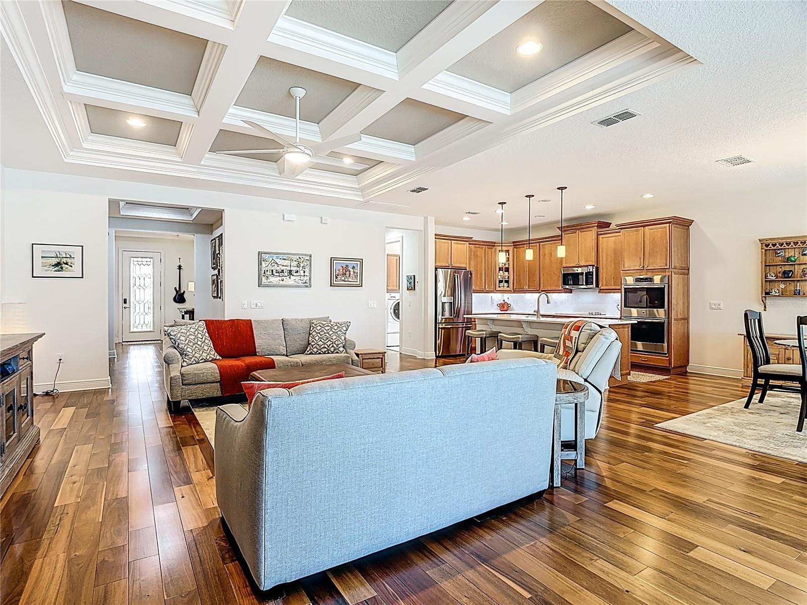 Image 9 of 74 For 364 Treviso Drive