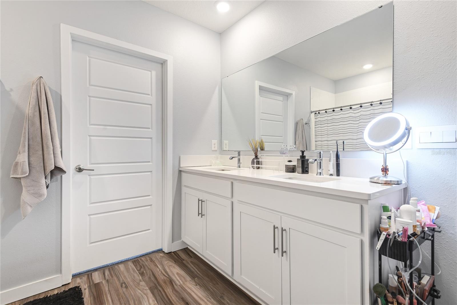 Image 19 of 28 For 296 Talisi Loop