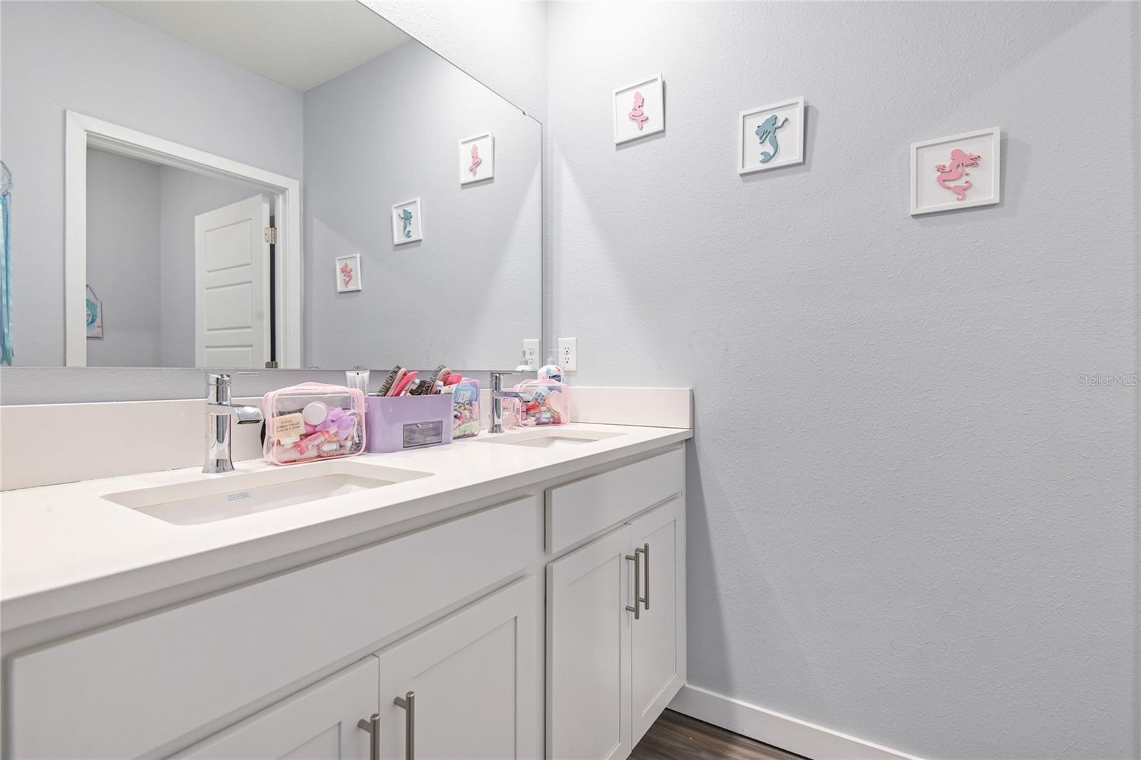 Image 23 of 28 For 296 Talisi Loop