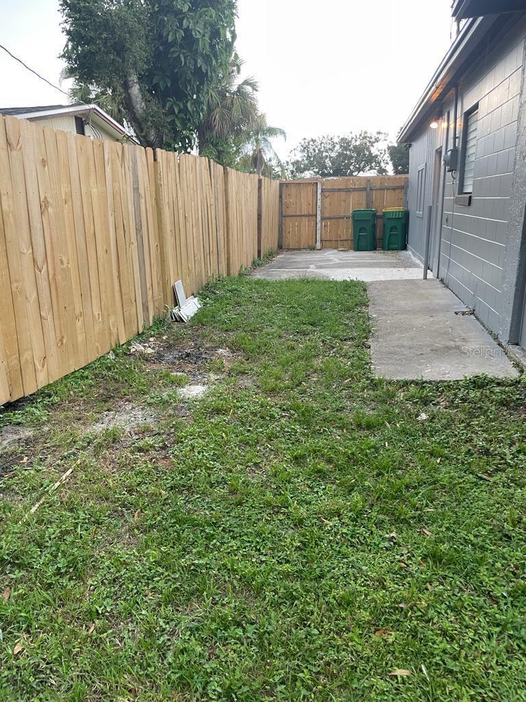 Image 20 of 23 For 2521 Stratford Drive