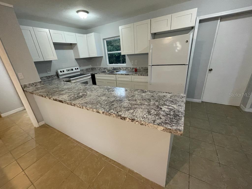 Image 4 of 23 For 2521 Stratford Drive