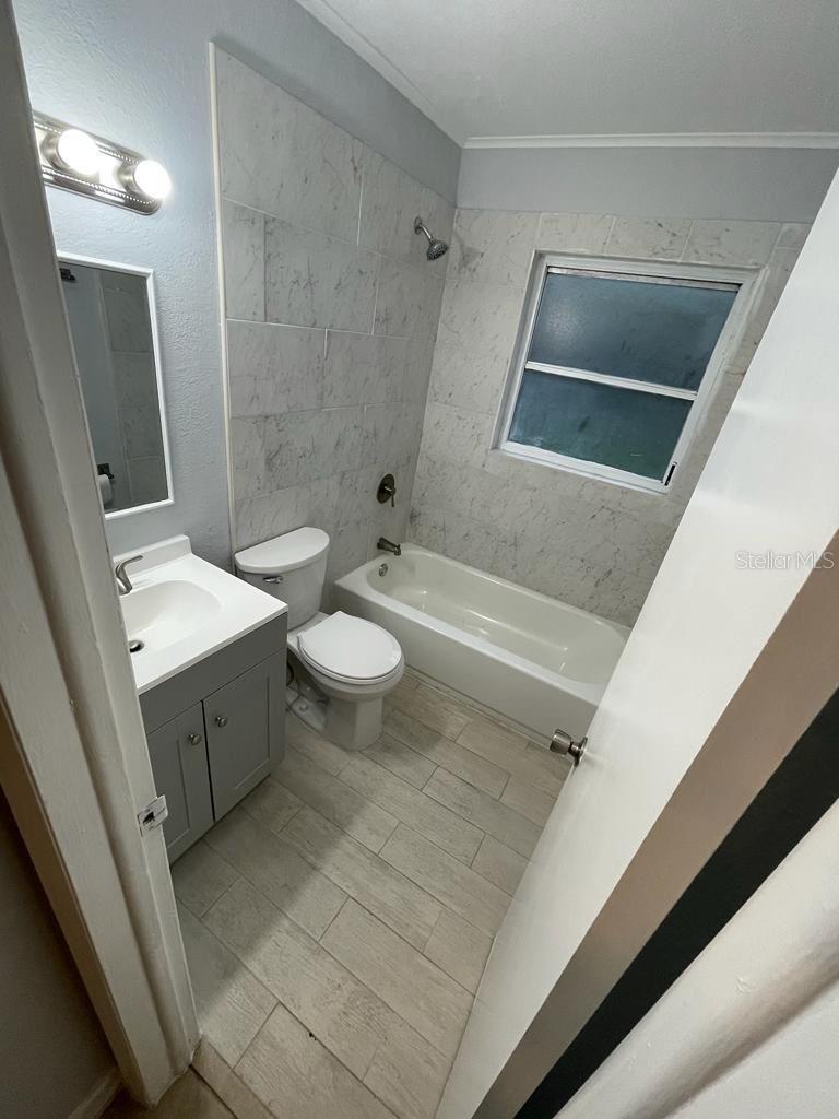 Image 9 of 23 For 2521 Stratford Drive